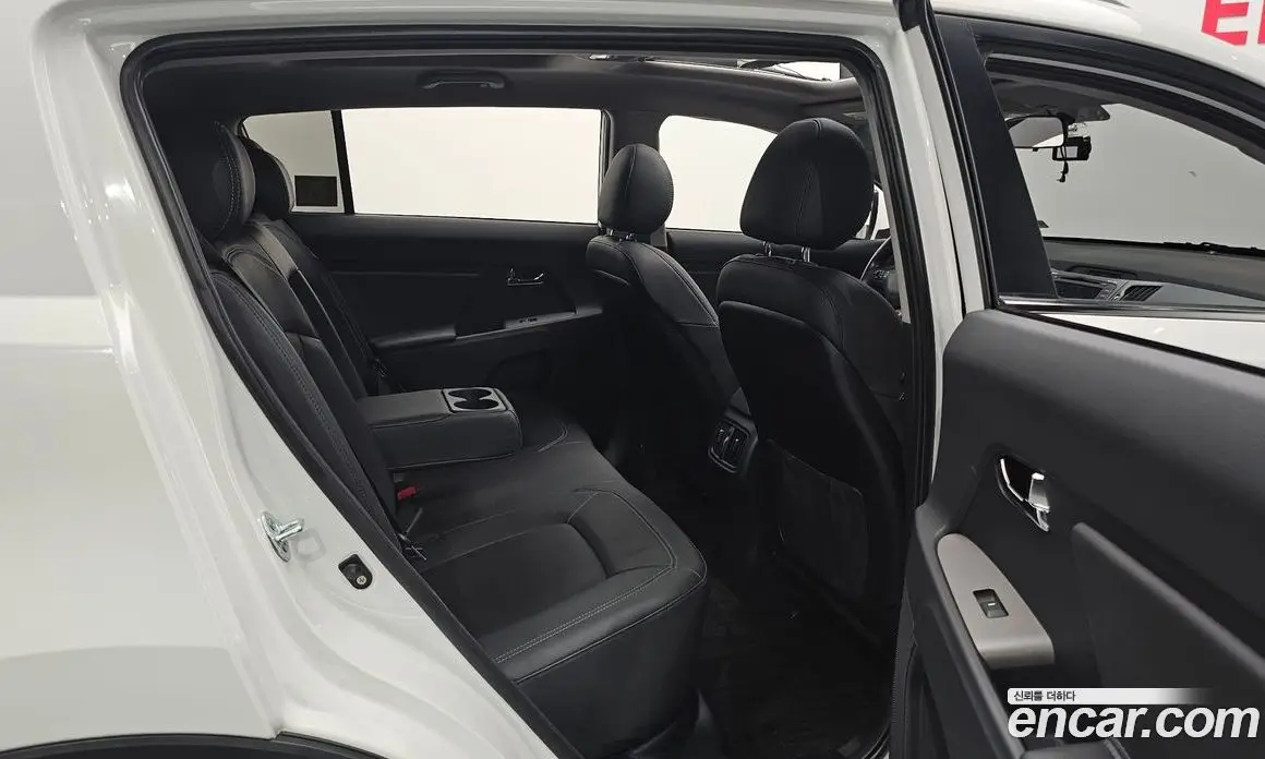 Kia Sportage 2015 2.0 автомат (гидро), фото 15
