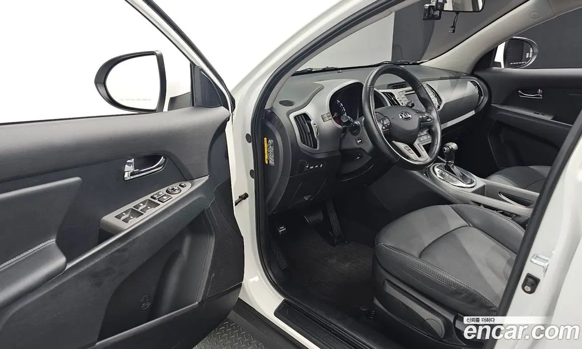Kia Sportage 2015 2.0 автомат (гидро), фото 16