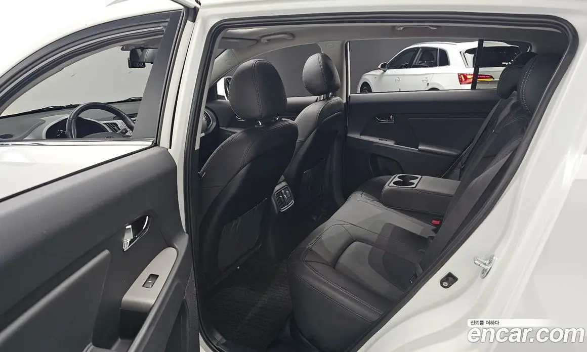 Kia Sportage 2015 2.0 автомат (гидро), фото 17