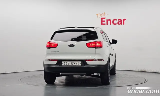 Kia Sportage 2015 2.0 автомат (гидро), миниатюра 3