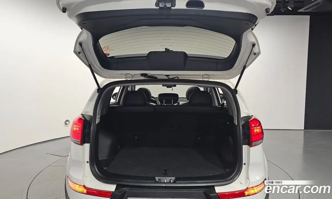 Kia Sportage 2015 2.0 автомат (гидро), фото 25