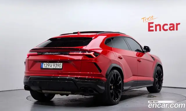 Lamborghini Urus 2022 4.0 автомат (гидро), миниатюра 2