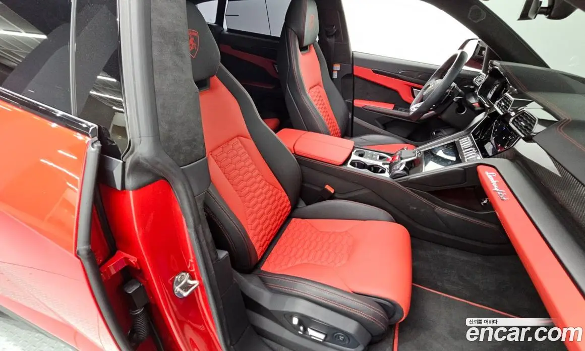 Lamborghini Urus 2022 4.0 автомат (гидро), фото 17