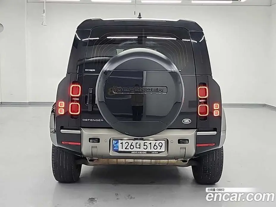Land Rover Defender 2021 2.0 автомат (гидро), фото 3