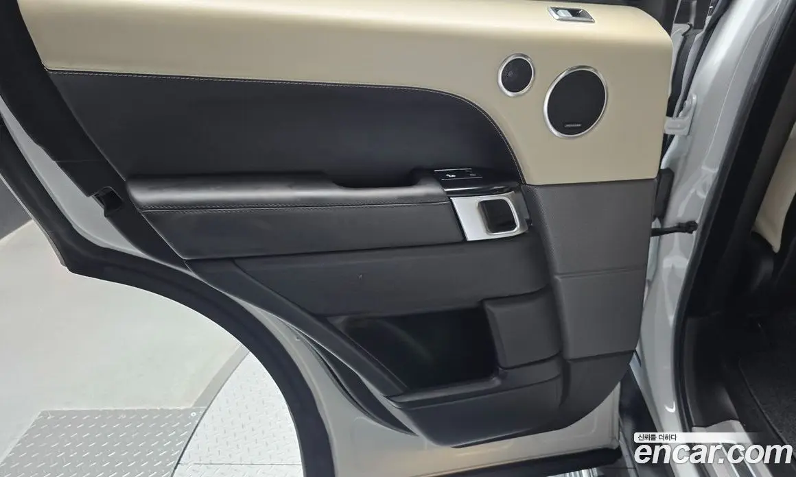 Land Rover Range Rover Sport 2018 3.0 автомат (гидро), фото 15