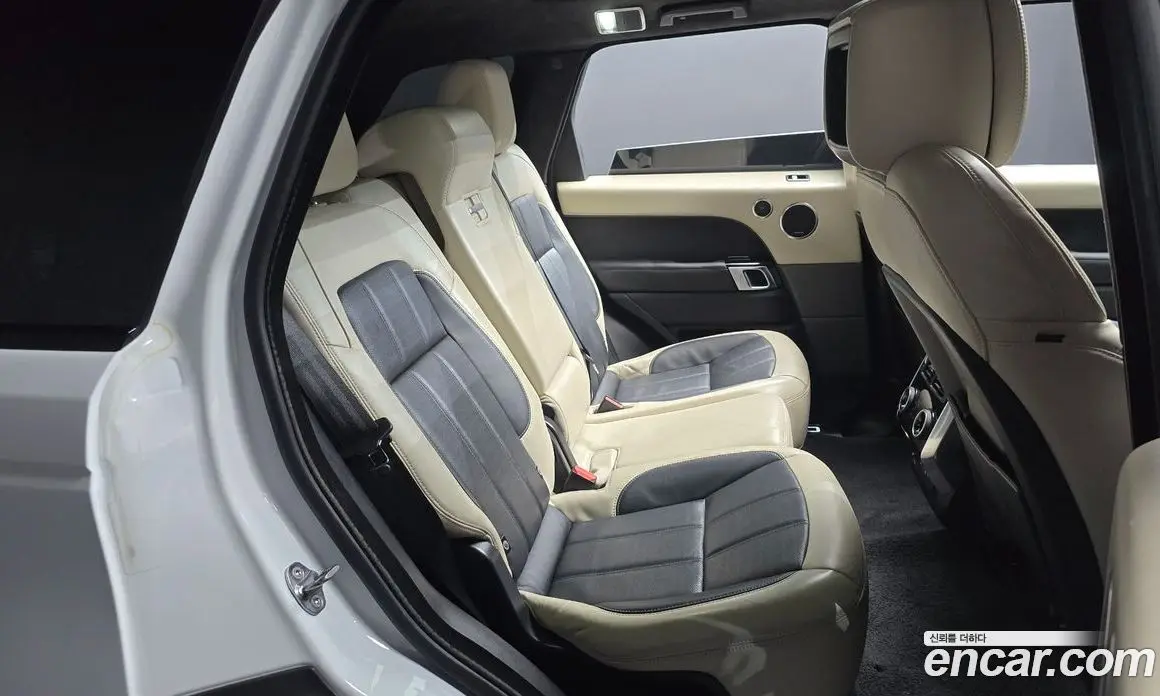 Land Rover Range Rover Sport 2018 3.0 автомат (гидро), фото 17