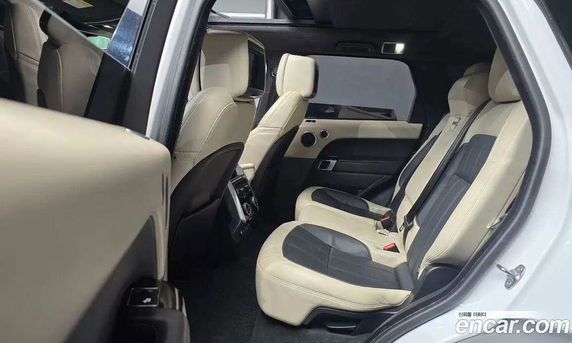 Land Rover Range Rover Sport 2018 3.0 автомат (гидро), фото 18