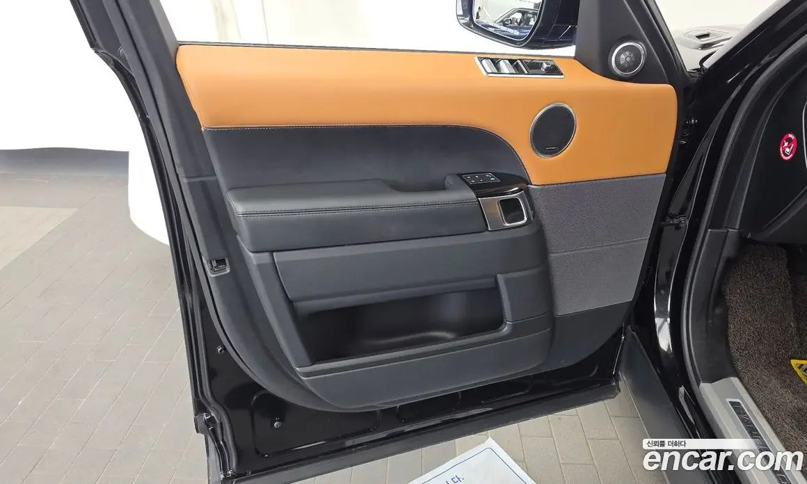 Land Rover Range Rover Sport 2019 3.0 автомат (гидро), фото 14