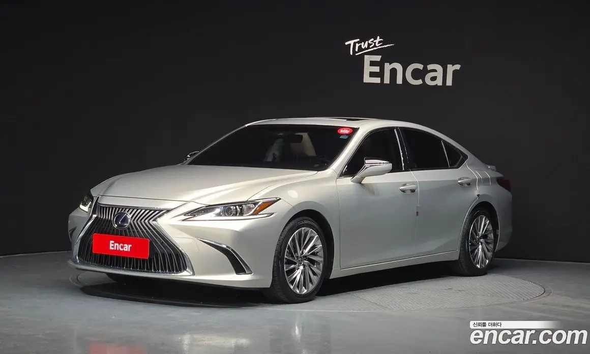 Lexus ES 2019 2.5 автомат (гидро), фото 1 Lexus ES 2019 2.5 автомат (гидро), фото 1