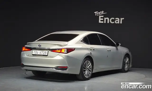 Lexus ES 2019 2.5 автомат (гидро), миниатюра 2 Lexus ES 2019 2.5 автомат (гидро), миниатюра 2