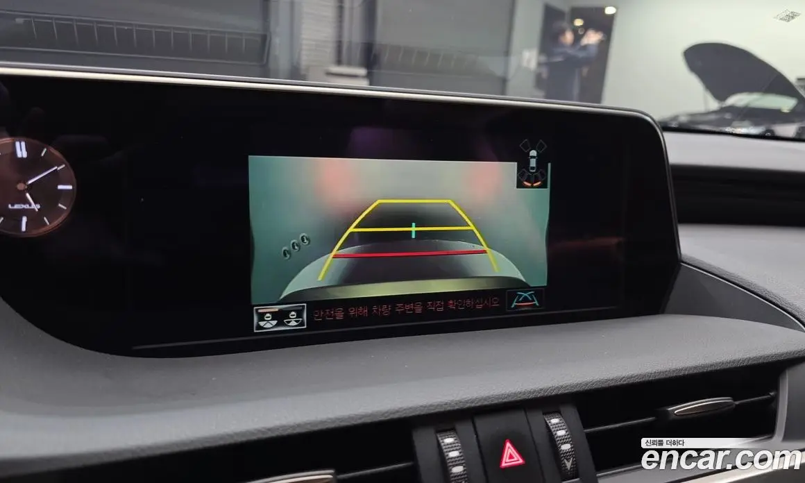 Lexus ES 2019 2.5 автомат (гидро), фото 17 Lexus ES 2019 2.5 автомат (гидро), фото 17