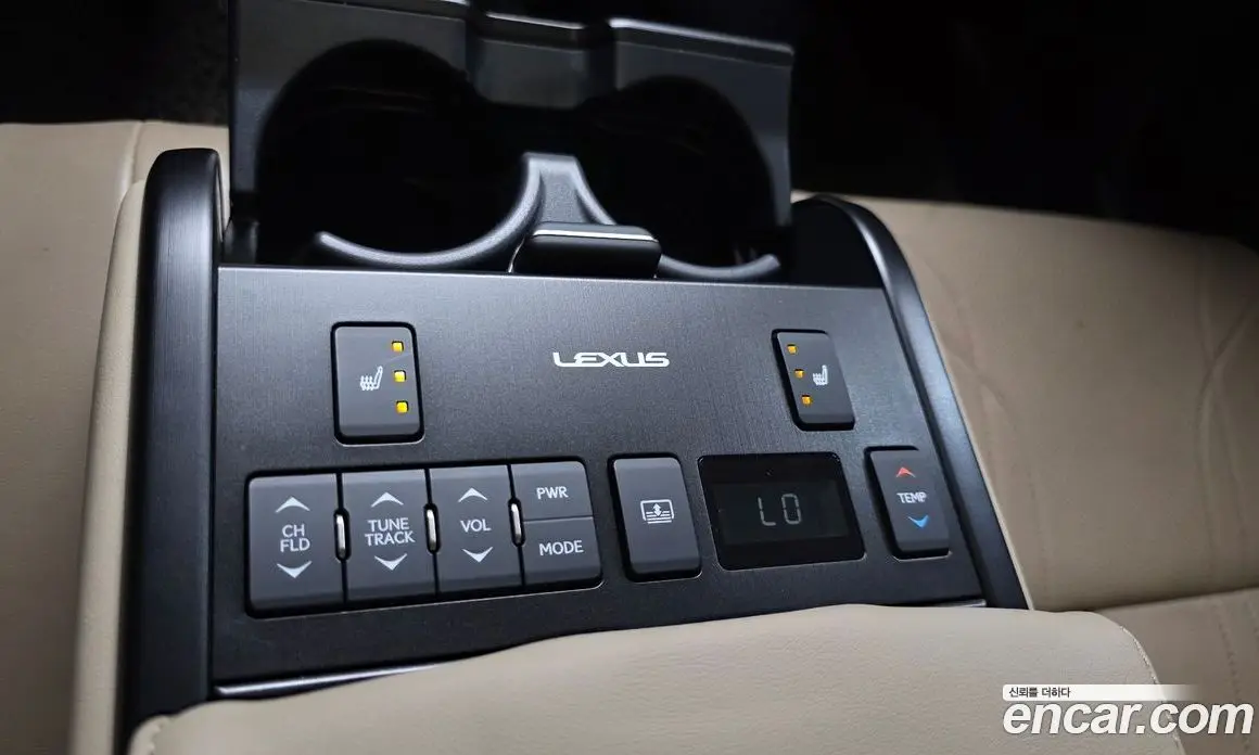 Lexus ES 2019 2.5 автомат (гидро), фото 18 Lexus ES 2019 2.5 автомат (гидро), фото 18