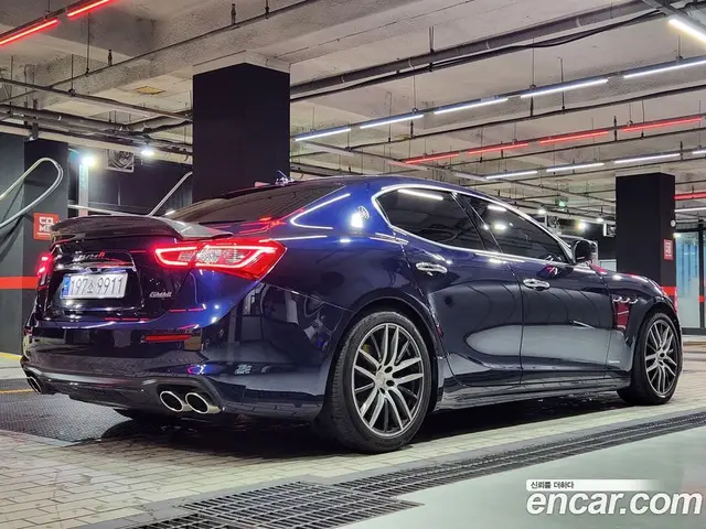 Maserati Ghibli 2018 3.0 автомат (гидро), миниатюра 4 Maserati Ghibli 2018 3.0 автомат (гидро), миниатюра 4