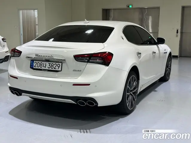 Maserati Ghibli 2023 2.0 автомат (гидро), миниатюра 2 Maserati Ghibli 2023 2.0 автомат (гидро), миниатюра 2