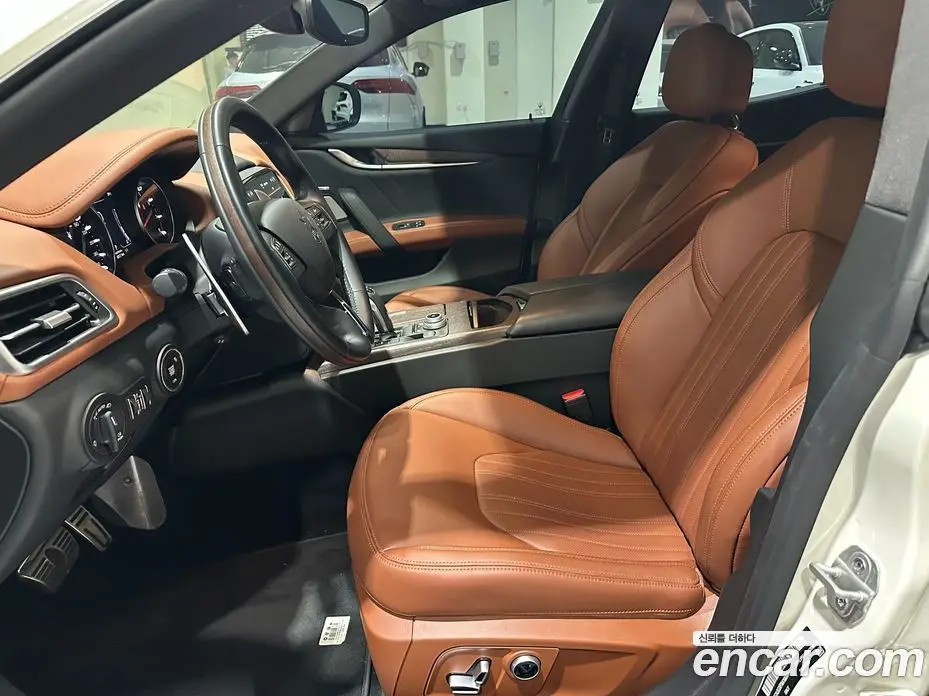 Maserati Ghibli 2023 2.0 автомат (гидро), фото 11 Maserati Ghibli 2023 2.0 автомат (гидро), фото 11
