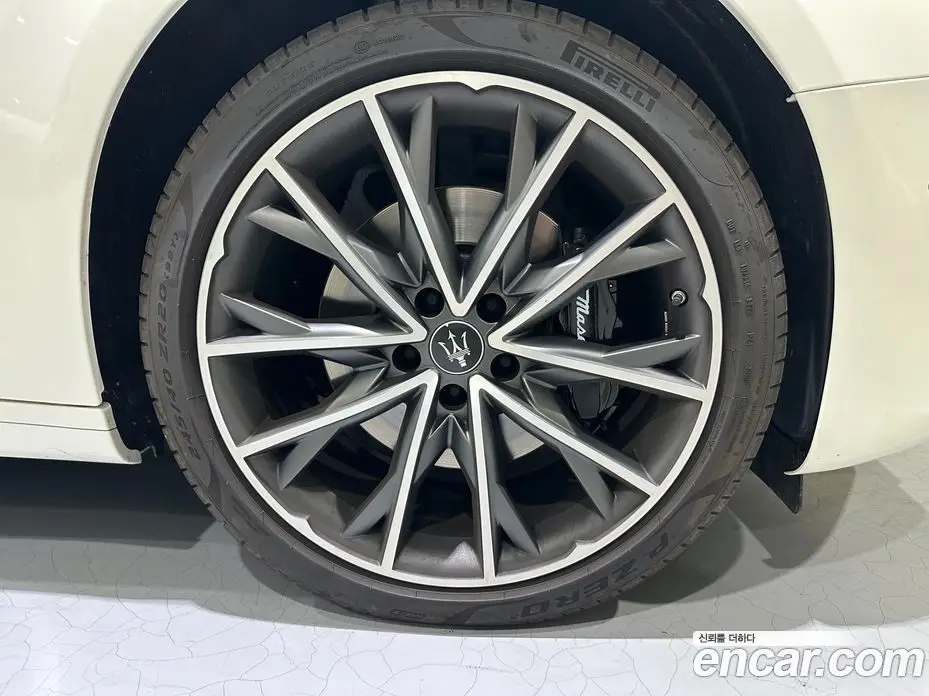 Maserati Ghibli 2023 2.0 автомат (гидро), фото 5 Maserati Ghibli 2023 2.0 автомат (гидро), фото 5