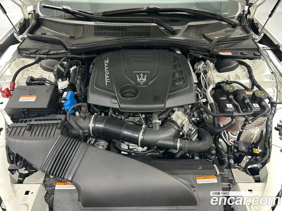 Maserati Ghibli 2023 2.0 автомат (гидро), фото 6 Maserati Ghibli 2023 2.0 автомат (гидро), фото 6