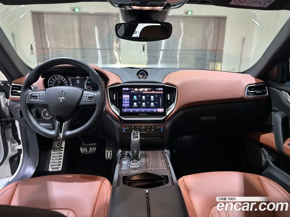 Maserati Ghibli 2023 2.0 автомат (гидро), фото 7 Maserati Ghibli 2023 2.0 автомат (гидро), фото 7