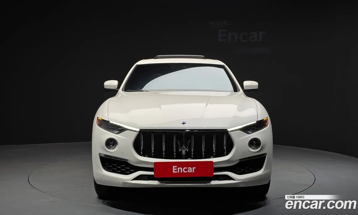 Maserati Levante 2022 2.0 автомат (гидро), фото 3 Maserati Levante 2022 2.0 автомат (гидро), фото 3