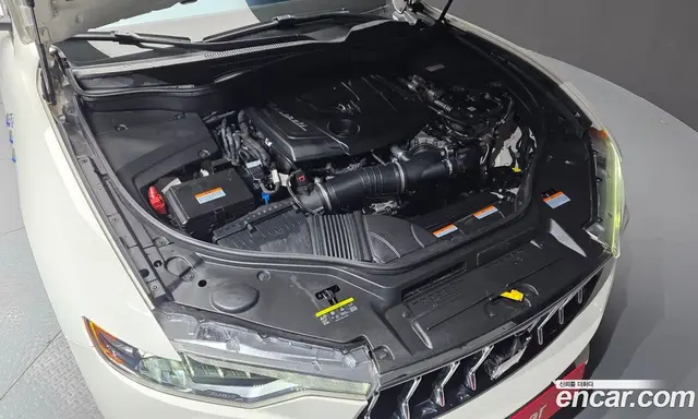 Maserati Levante 2022 2.0 автомат (гидро), миниатюра 6 Maserati Levante 2022 2.0 автомат (гидро), миниатюра 6