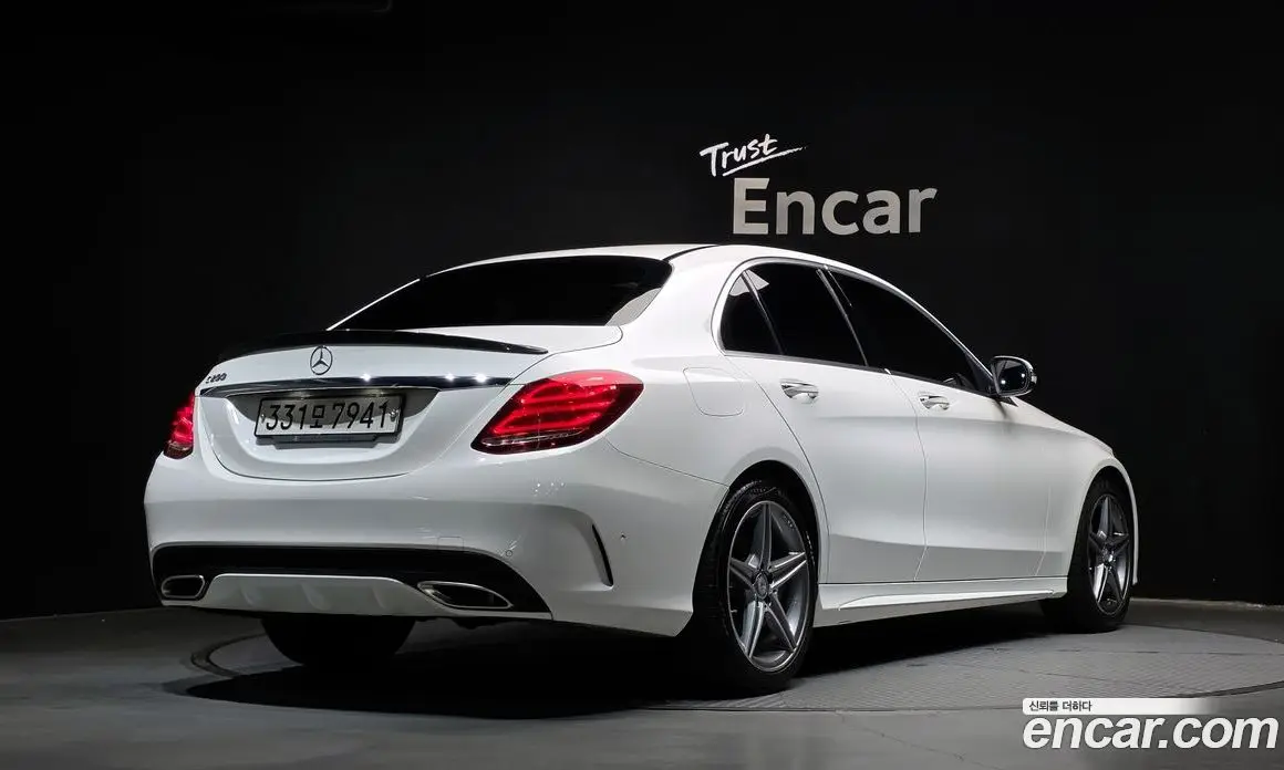 Mercedes-Benz C-Class 2016 2.0 гидро, фото 2 Mercedes-Benz C-Class 2016 2.0 гидро, фото 2