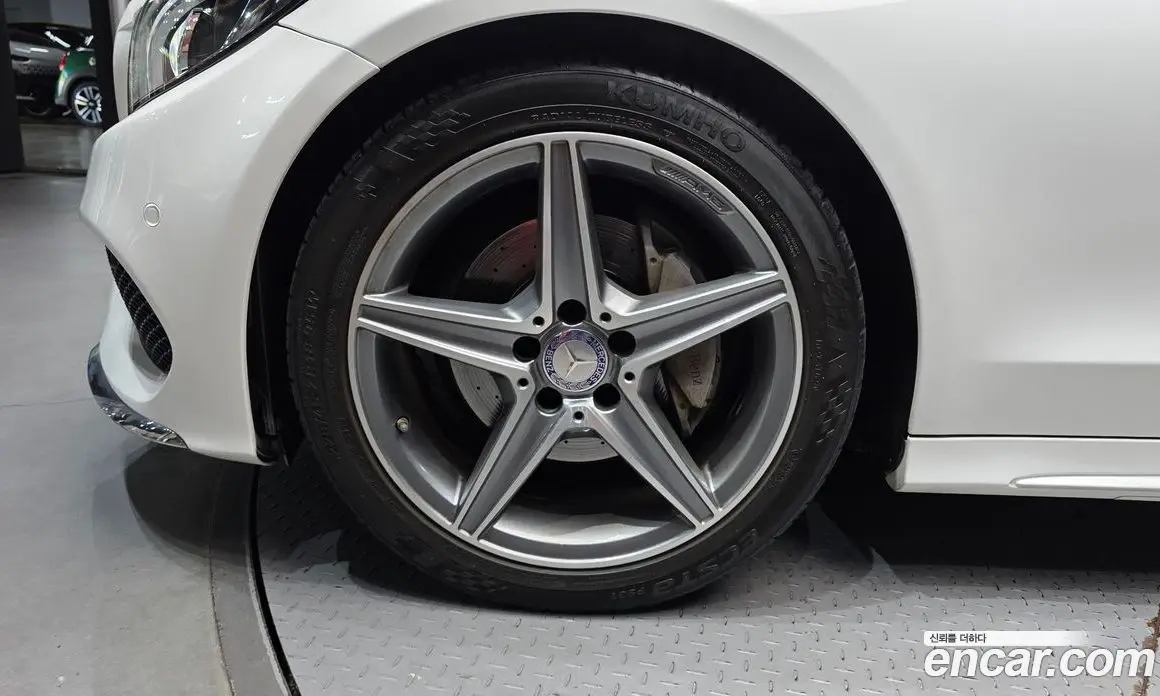 Mercedes-Benz C-Class 2016 2.0 гидро, фото 5 Mercedes-Benz C-Class 2016 2.0 гидро, фото 5