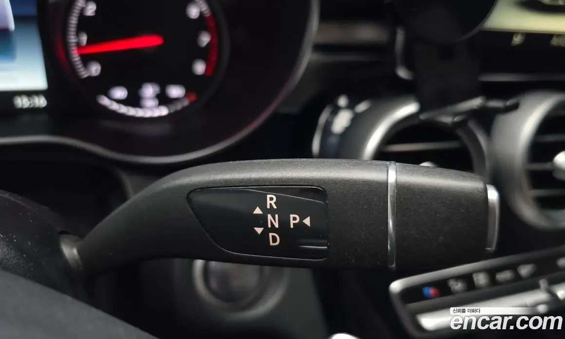 Mercedes-Benz C-Class 2016 2.0 гидро, фото 9 Mercedes-Benz C-Class 2016 2.0 гидро, фото 9