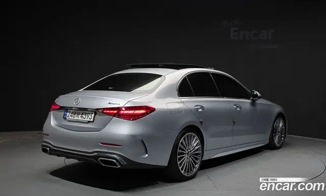 Mercedes-Benz C-Class 2023 2.0 гидро, миниатюра 2