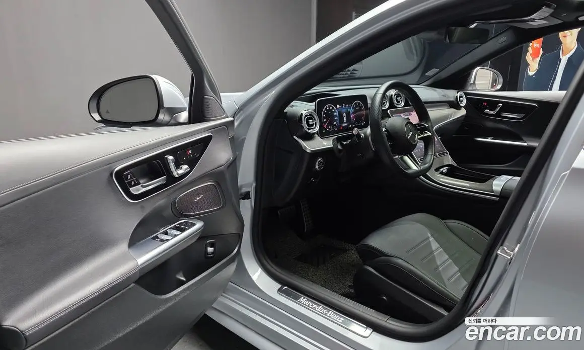 Mercedes-Benz C-Class 2023 2.0 гидро, фото 13