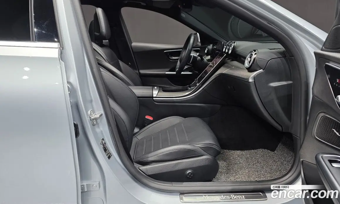 Mercedes-Benz C-Class 2023 2.0 гидро, фото 16