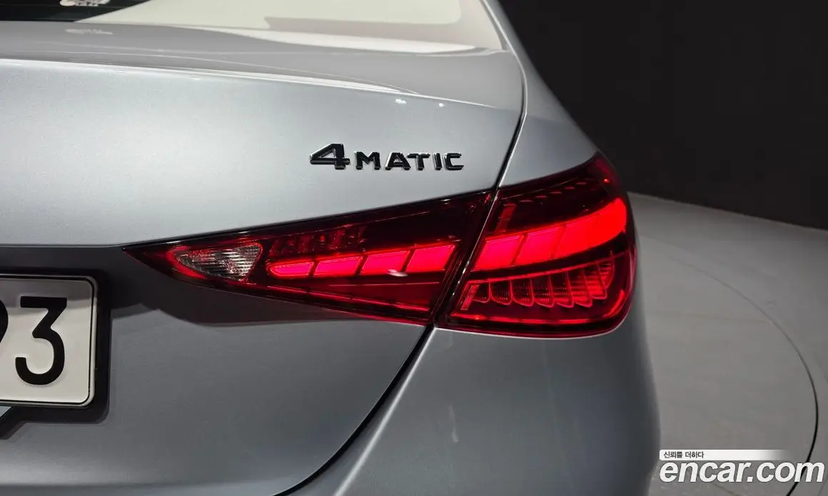Mercedes-Benz C-Class 2023 2.0 гидро, фото 9