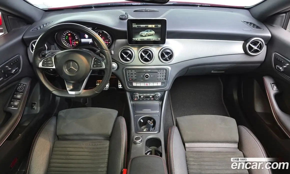 Mercedes-Benz CLA-Class 2018 2.0 гидро, фото 7 Mercedes-Benz CLA-Class 2018 2.0 гидро, фото 7