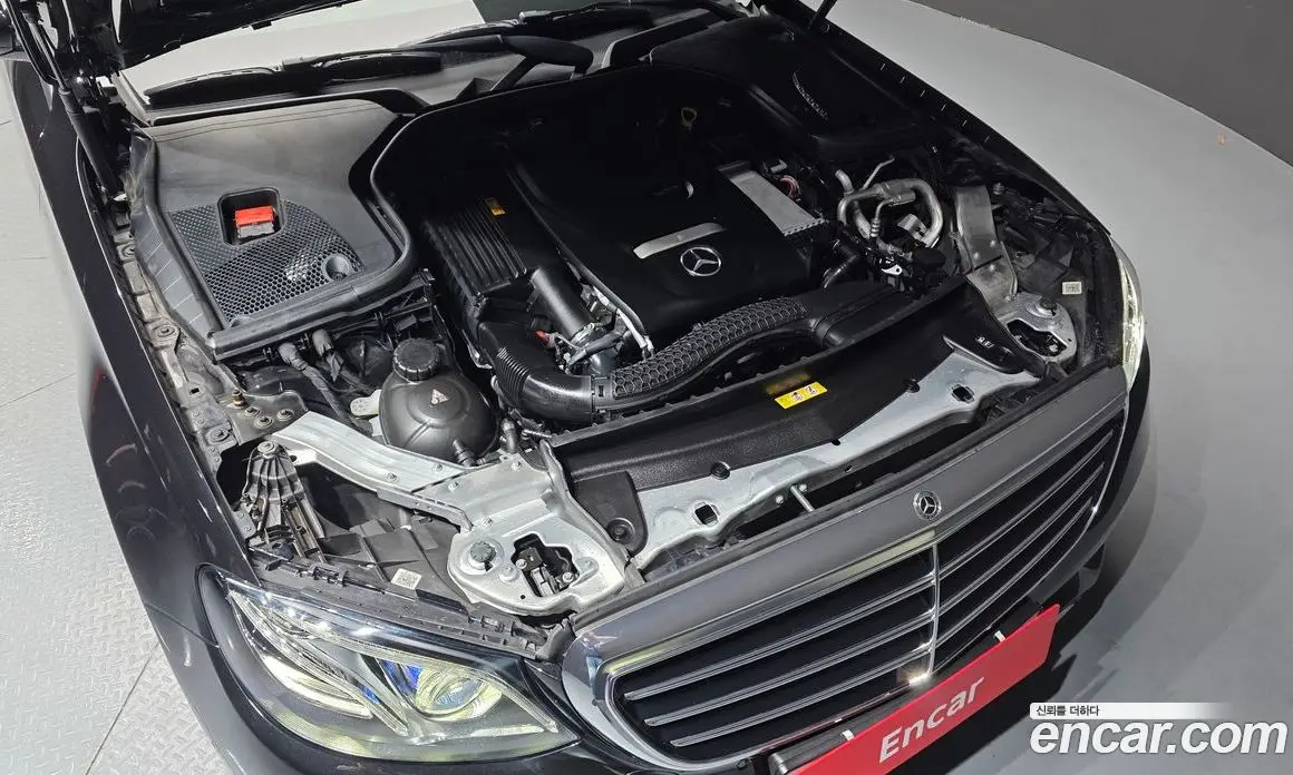 Mercedes-Benz E-Class 2018 2.0 автомат (гидро), фото 6