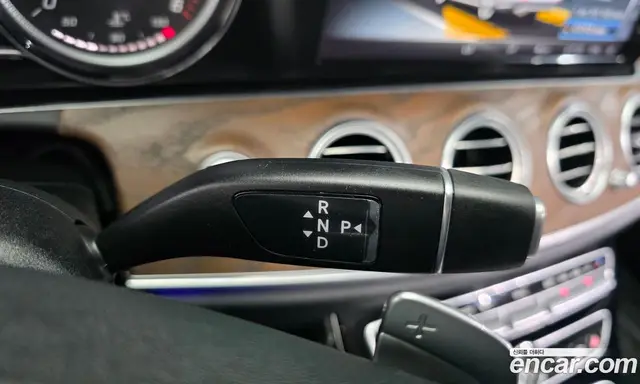 Mercedes-Benz E-Class 2018 1.9 гидро, миниатюра 12
