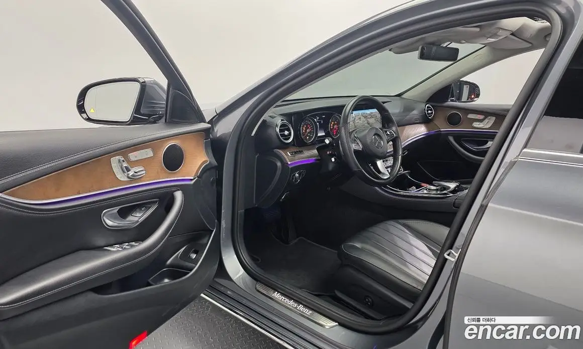 Mercedes-Benz E-Class 2018 1.9 гидро, фото 13 Mercedes-Benz E-Class 2018 1.9 гидро, фото 13