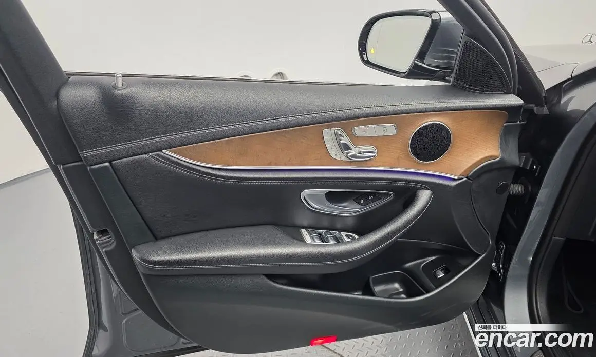 Mercedes-Benz E-Class 2018 1.9 гидро, фото 14 Mercedes-Benz E-Class 2018 1.9 гидро, фото 14