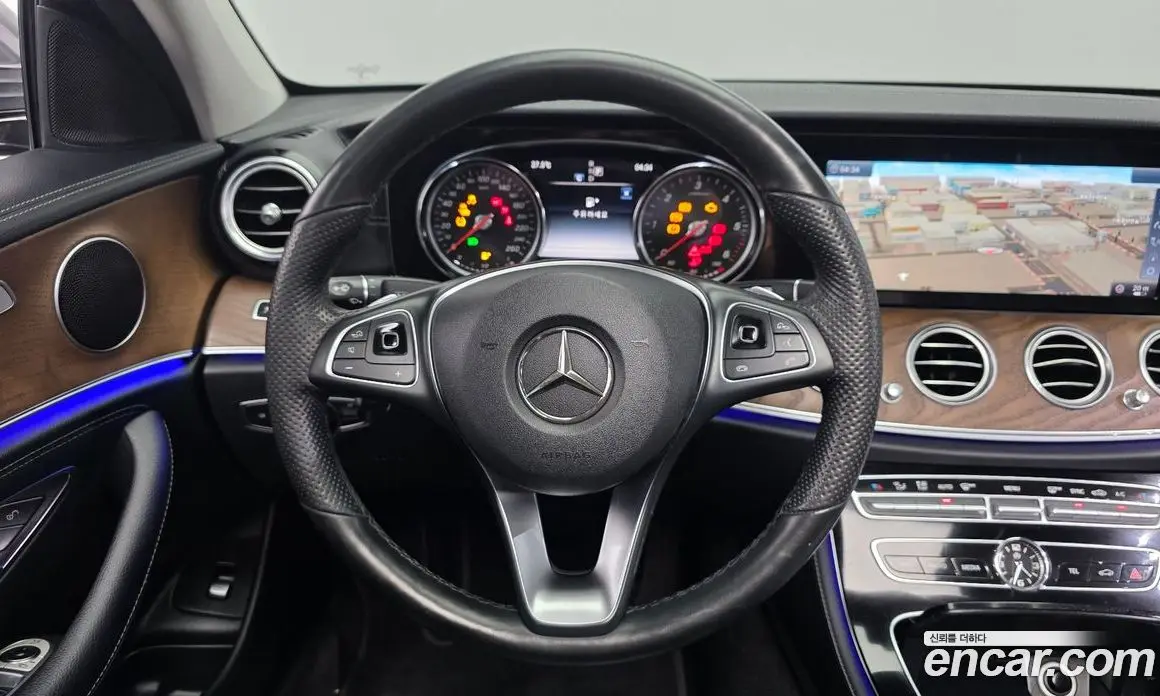 Mercedes-Benz E-Class 2018 1.9 гидро, фото 19 Mercedes-Benz E-Class 2018 1.9 гидро, фото 19
