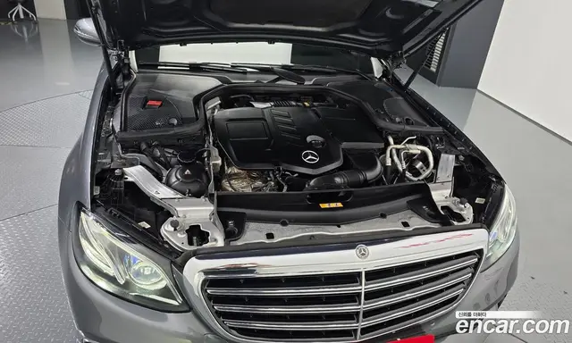 Mercedes-Benz E-Class 2018 1.9 гидро, миниатюра 6 Mercedes-Benz E-Class 2018 1.9 гидро, миниатюра 6