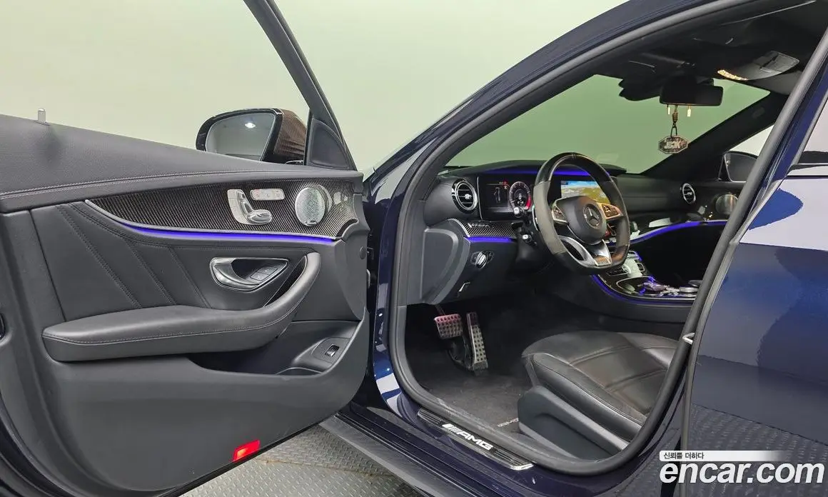 Mercedes-Benz E-Class 2018 4.0 автомат (гидро), фото 10
