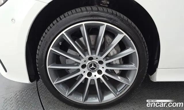 Mercedes-Benz E-Class 2021 3.0 гидро, миниатюра 5 Mercedes-Benz E-Class 2021 3.0 гидро, миниатюра 5