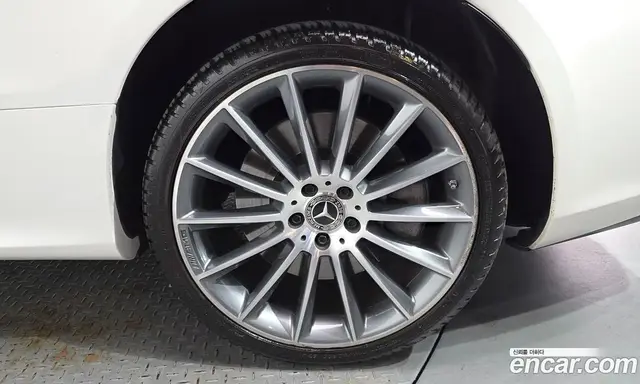 Mercedes-Benz E-Class 2021 3.0 гидро, миниатюра 7 Mercedes-Benz E-Class 2021 3.0 гидро, миниатюра 7