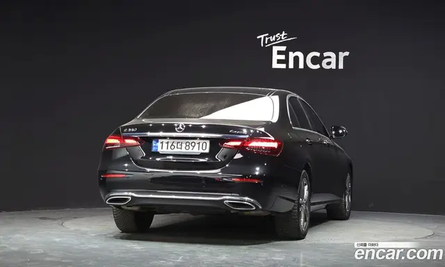 Mercedes-Benz E-Class 2022 2.0 гидро, миниатюра 4 Mercedes-Benz E-Class 2022 2.0 гидро, миниатюра 4