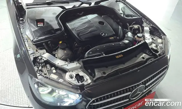 Mercedes-Benz E-Class 2022 2.0 гидро, миниатюра 6 Mercedes-Benz E-Class 2022 2.0 гидро, миниатюра 6