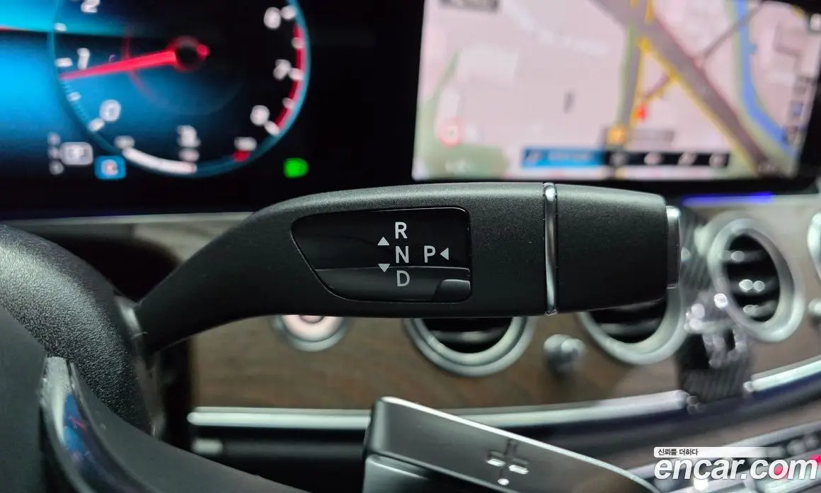 Mercedes-Benz E-Class 2022 2.0 гидро, фото 12