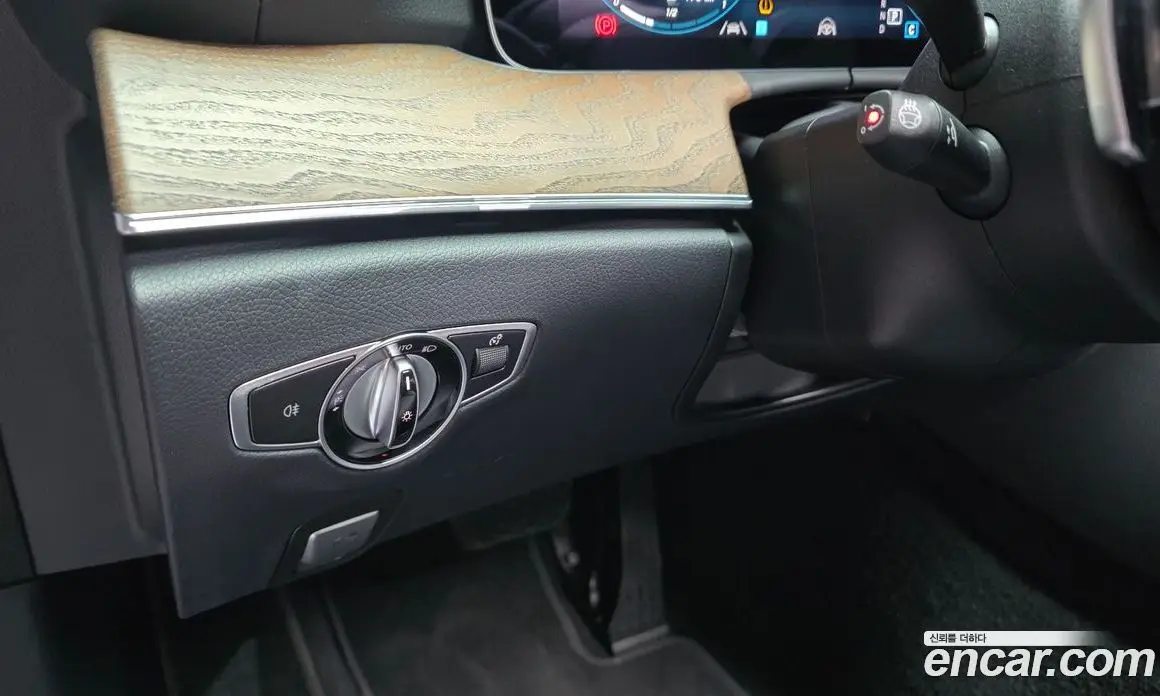 Mercedes-Benz E-Class 2022 2.0 гидро, фото 26