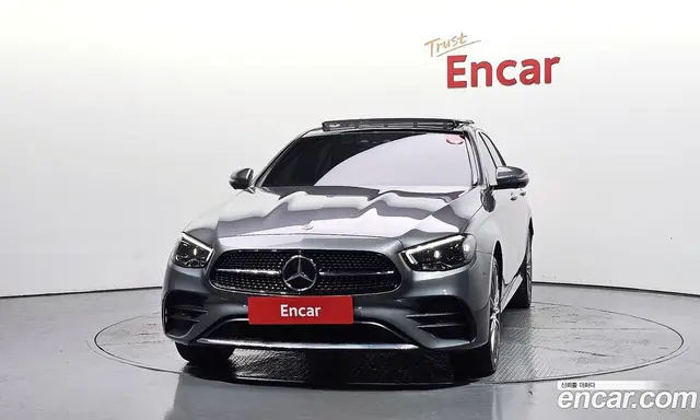 Mercedes-Benz E-Class 2022 2.0 гидро, миниатюра 3