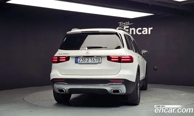 Mercedes-Benz GLB-Class 2024 1.9 гидро, миниатюра 4 Mercedes-Benz GLB-Class 2024 1.9 гидро, миниатюра 4