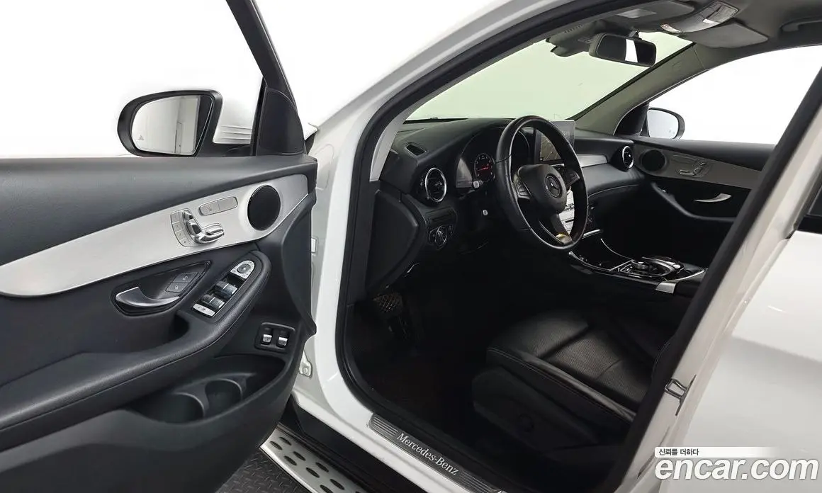 Mercedes-Benz GLC-Class 2018 2.0 гидро, фото 13 Mercedes-Benz GLC-Class 2018 2.0 гидро, фото 13