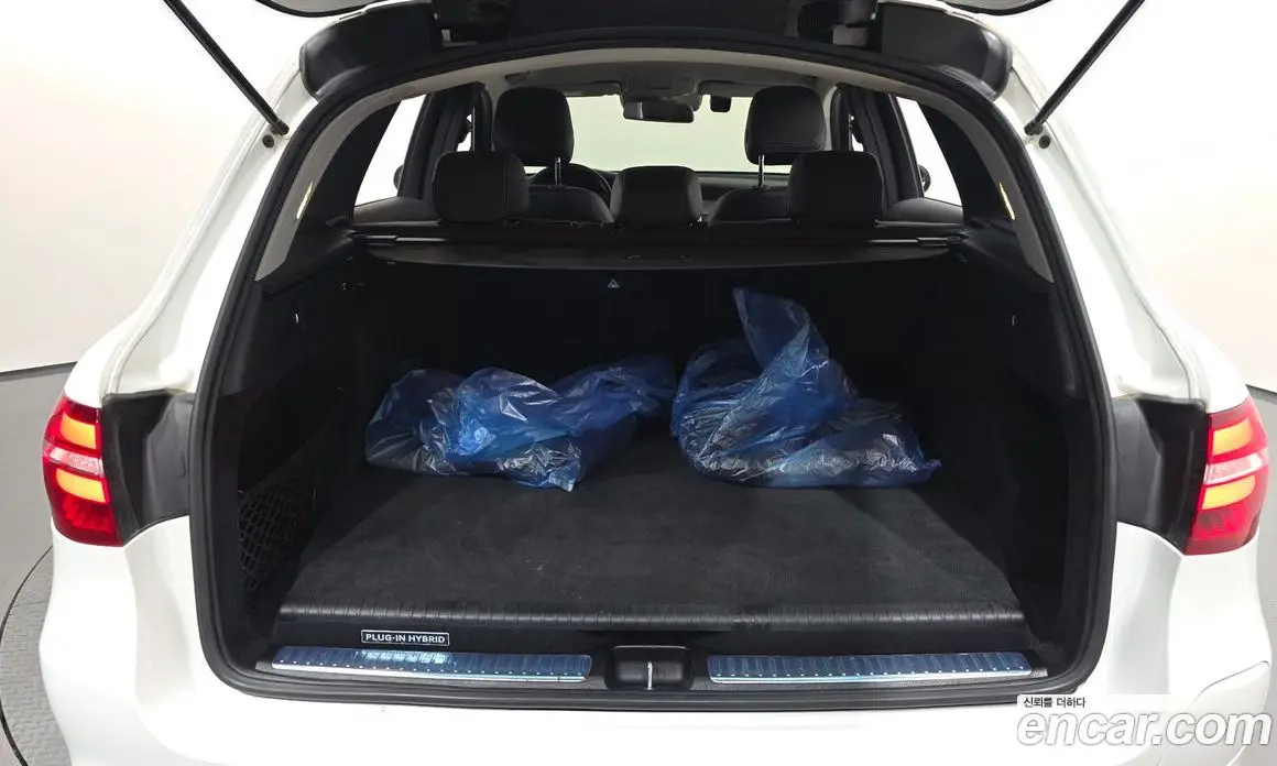 Mercedes-Benz GLC-Class 2018 2.0 гидро, фото 23 Mercedes-Benz GLC-Class 2018 2.0 гидро, фото 23
