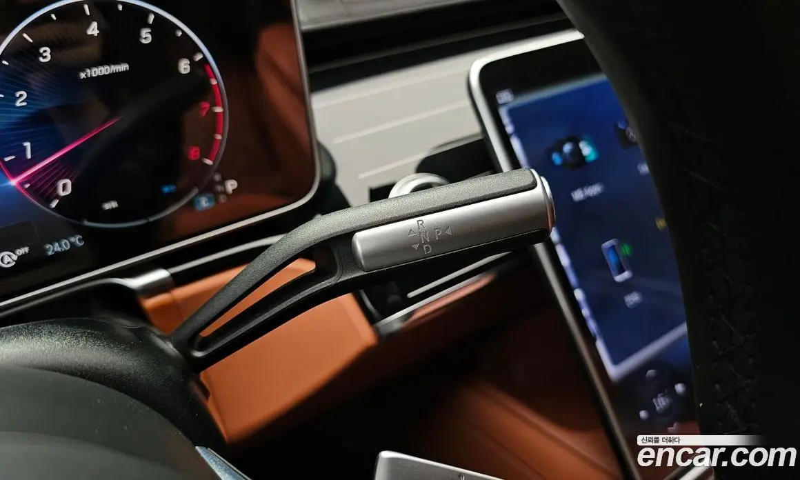 Mercedes-Benz S-Class 2023 4.0 автомат (гидро), фото 9